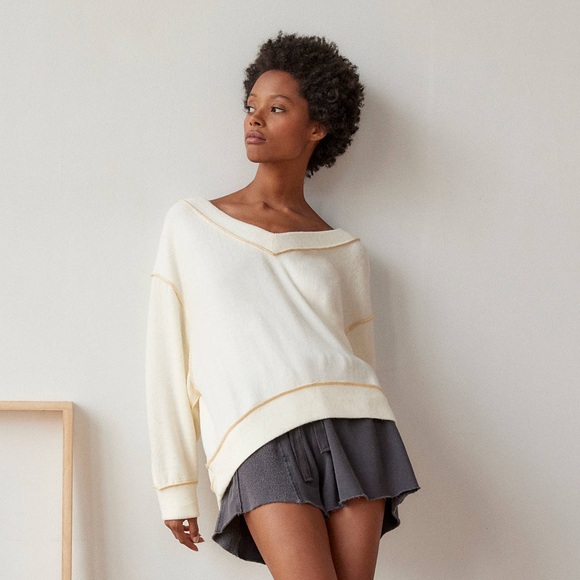 Urban Outfitters Out From Under Cody V-Neck Sweatshirt | size small - Picture 7 of 8